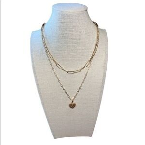 “W” layered necklace